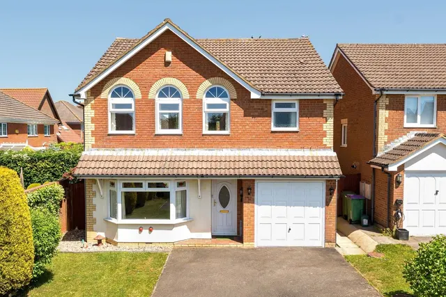Heron Forstal Avenue, Hawkinge, CT18, photo 1