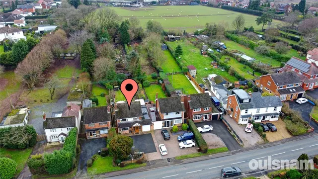 Photo 2 — Stourbridge Road, Fairfield, Bromsgrove, Worcestershire, B61 9LR