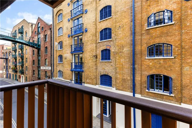 Photo 3 — Queen Elizabeth Street, London, SE1