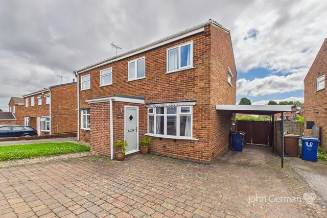Norman Road, Tutbury, photo 2