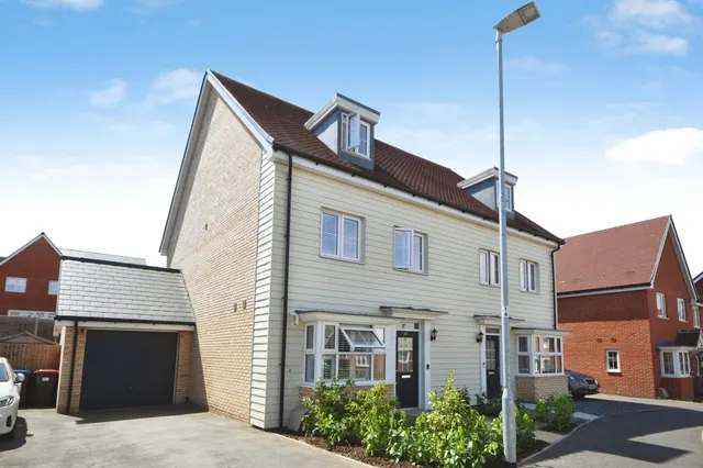 Townrow Avenue, Braintree, photo 1