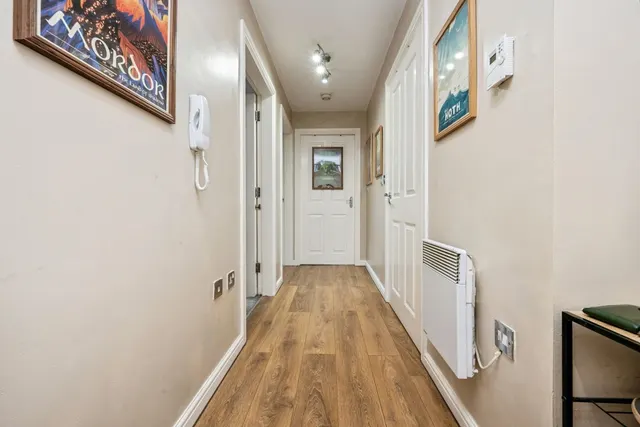 Photo 3 — Crowe Road, Bedford, Bedfordshire, MK40