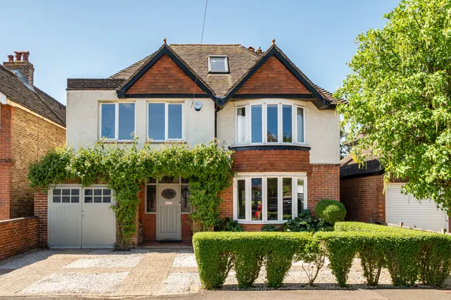 Laburnum Grove, Chichester, PO19, photo 1