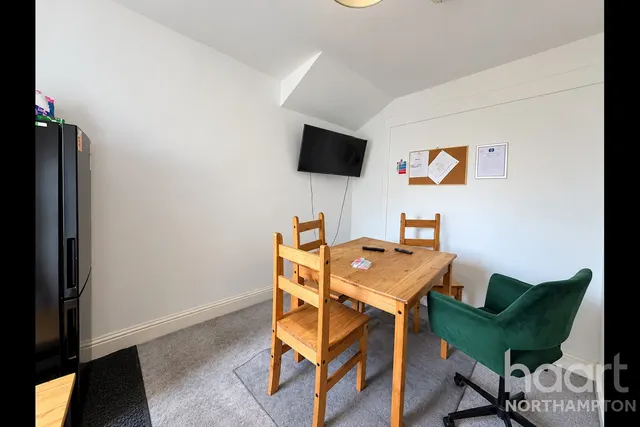 Lower Thrift Street, Northampton, NN1, photo 2