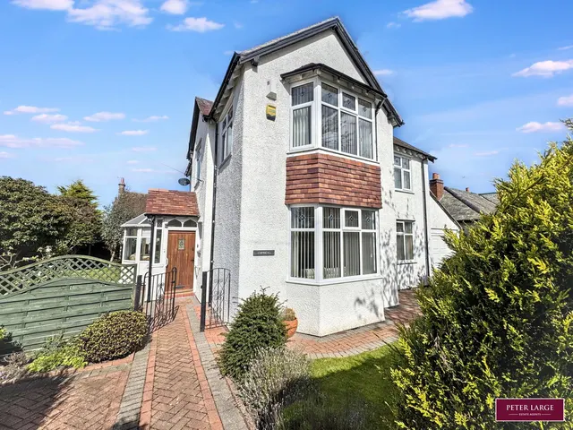 Plas Avenue, Prestatyn, Denbighshire, LL19 9NH, photo 1