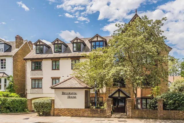 Kingston Road, TW11, photo 1