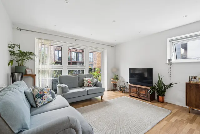 Photo 2 — Brindley Court 70 Letchworth Road, Stanmore, Stanmore, HA7 1FN
