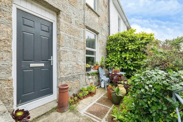 Taroveor Terrace, Penzance, TR18, photo 2