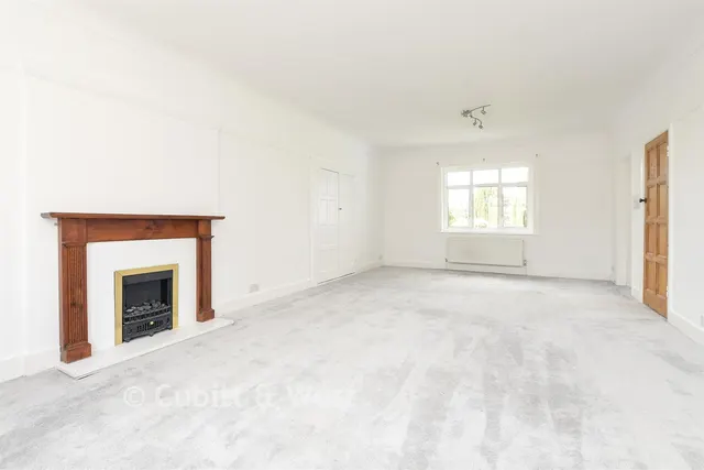 Ladbroke Road, Redhill, RH1, photo 2