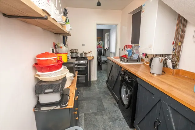 Photo 3 — Holly Avenue, Runcorn Road, Balsall Heath, Birmingham, B12 8RJ