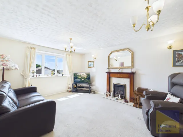 Photo 2 — Eden Gardens, Longridge, Lancashire, PR3 3WF