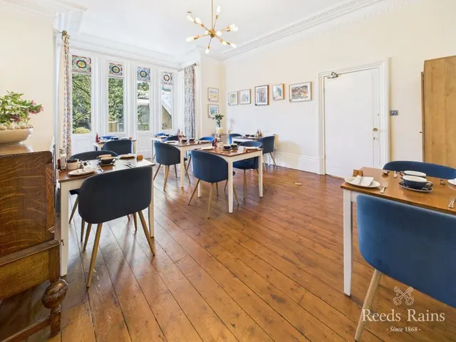 Esplanade Road, Scarborough, YO11, photo 2