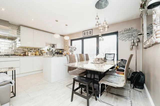Mount Pleasant Road, Romford, RM5, photo 3
