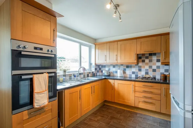 Cropston Avenue, Loughborough, LE11, photo 2