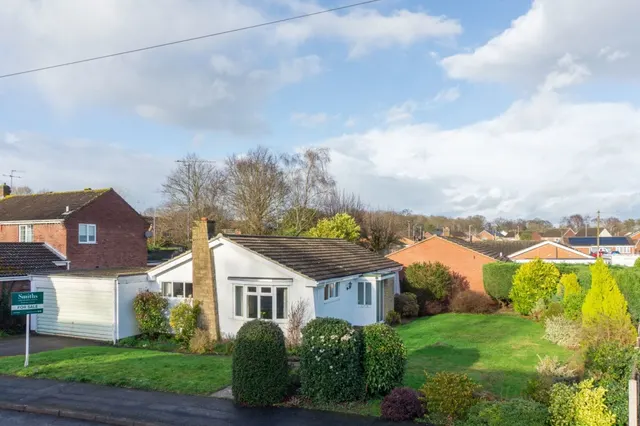 Cropston Avenue, Loughborough, LE11, photo 1