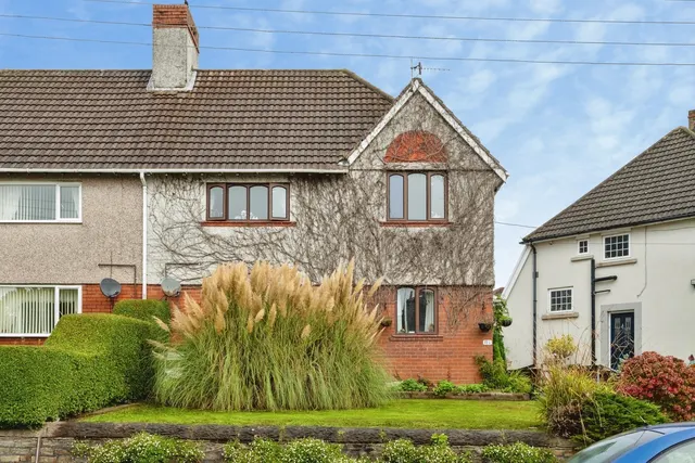 Culfor Road, Loughor, SA4, photo 1