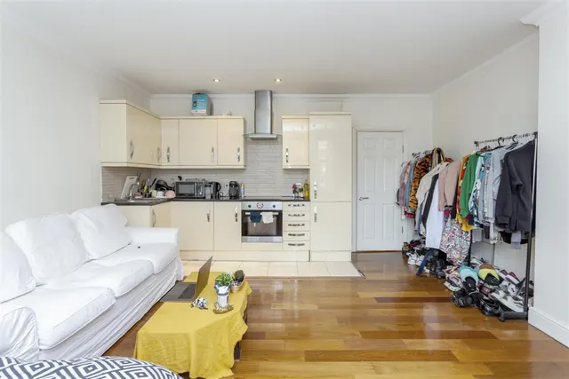 Bond street, Ealing, W5, photo 2