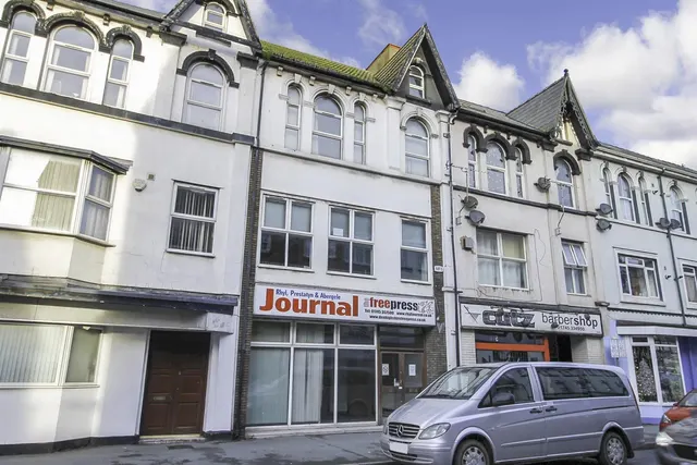 Kinmel Street, Rhyl, Denbighshire, LL18 1AH, photo 1