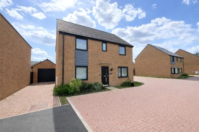 Houghton Regis, Dunstable, photo 1