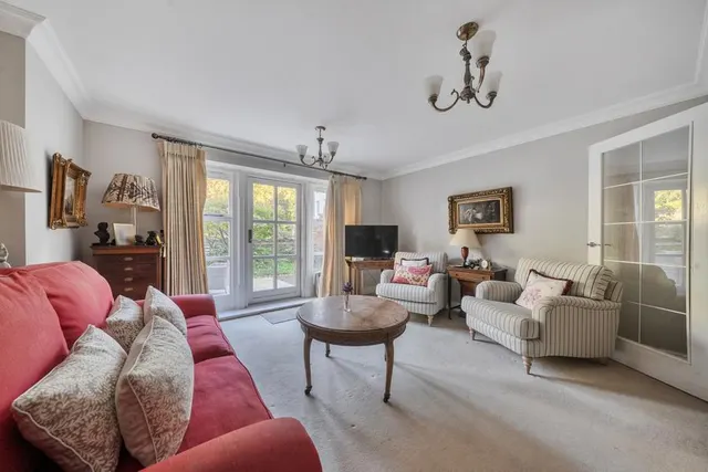 Inglewood House, Hungerford, RG17, photo 2