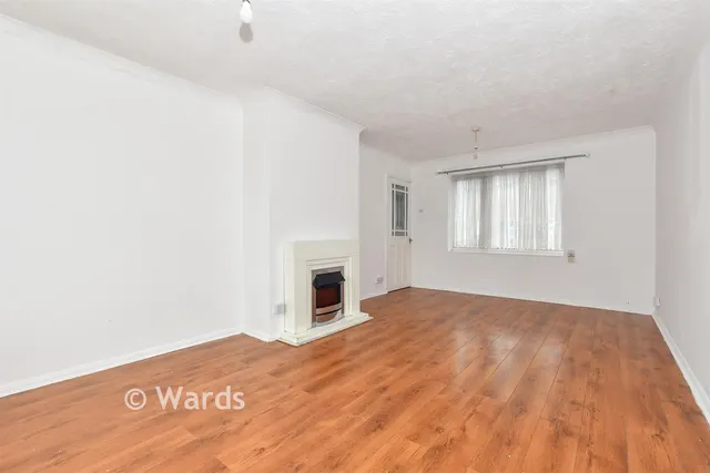 Queensway, Lydd, TN29, photo 3