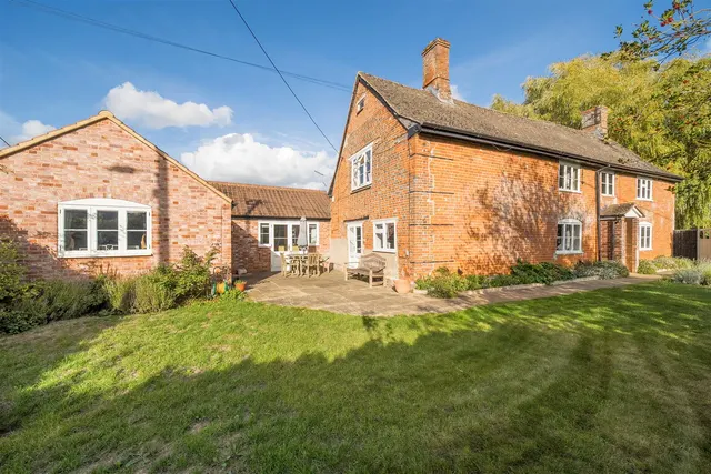 The Green, Poulshot, SN10, photo 1