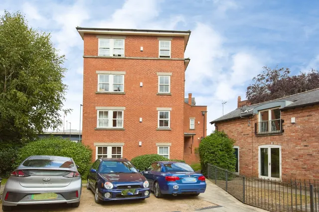 Calvert Street, Derby, photo 1