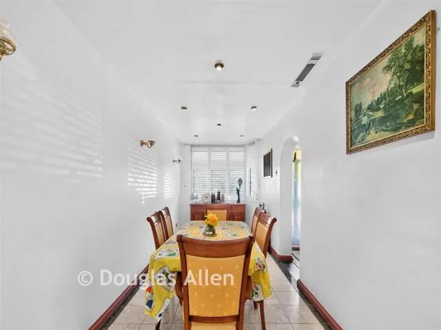 Richmond Crescent, Chingford, E4, photo 2