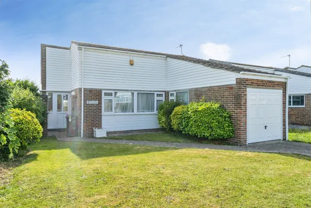 Durham Close, Bognor Regis, photo 1