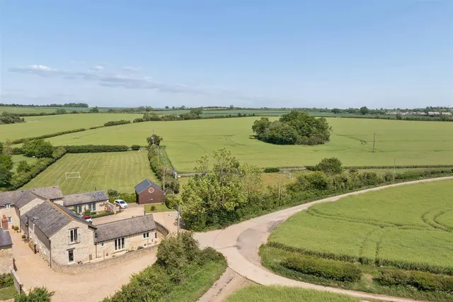 Water Lane, Sherington, photo 1