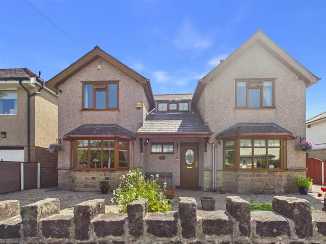 Mosley Road, Buxton, photo 1
