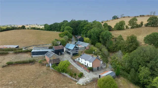Aberhafesp, Newtown, photo 1