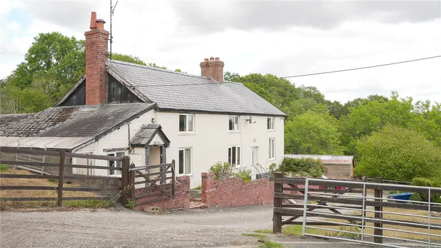 Aberhafesp, Newtown, photo 3