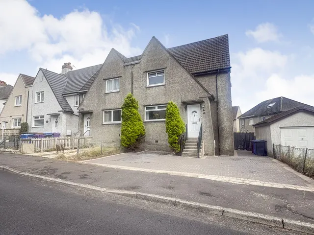 Innerwood Road, Kilwinning, KA13 7DX, photo 1