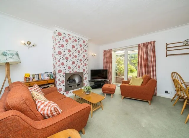 Villiers Close, Surbiton, KT5, photo 2