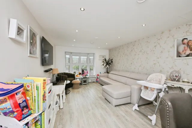 Moye Close, Hoddesdon, EN11, photo 3