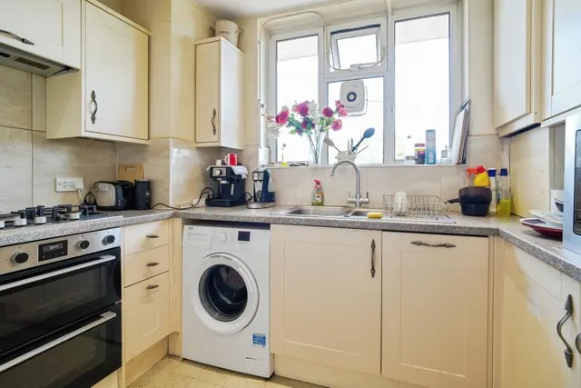 Thessaly Road, London, SW8, photo 2