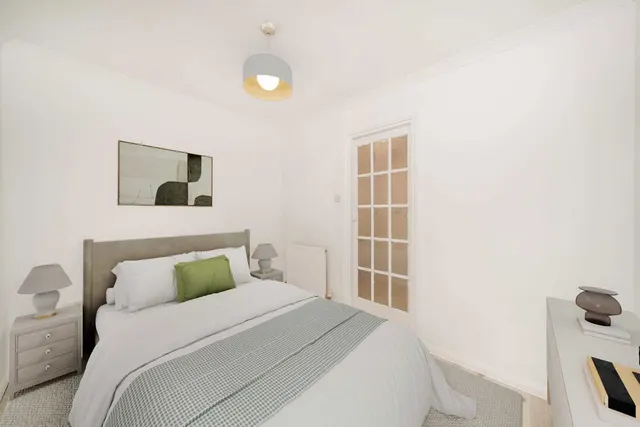 London Road, KT2, photo 3