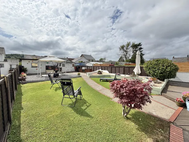 Cefn Road, Ammanford, SA18, photo 2