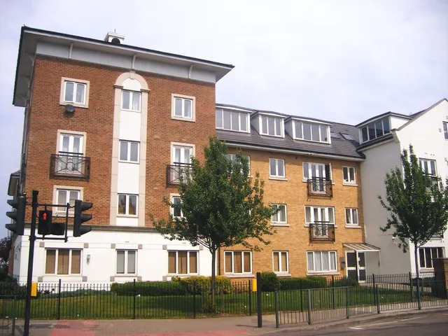 Forty Avenue, Wembley, photo 1