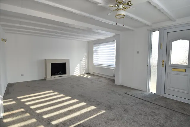 Photo 3 — Doverdale Park Homes, Hampton Lovett, Droitwich, Worcestershire, WR9 0NU