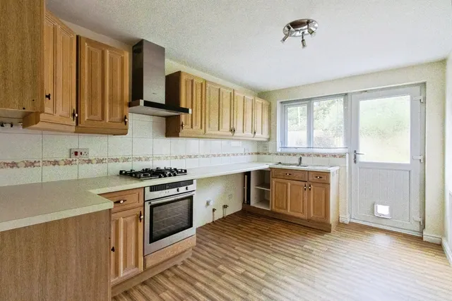 Sherwood Drive, Wakefield, WF2, photo 3