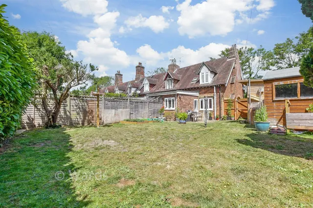 Maidstone Road, Staplehurst, TN12, photo 2