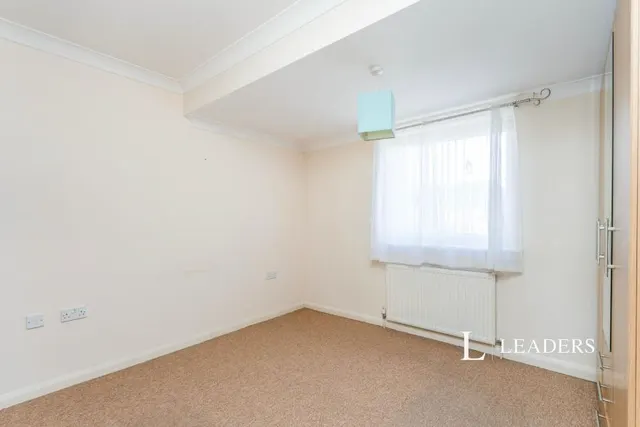Warrior Court, Gosport, PO12, photo 2