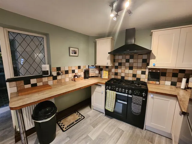 Photo 3 — Hawthorns Road, Drybrook