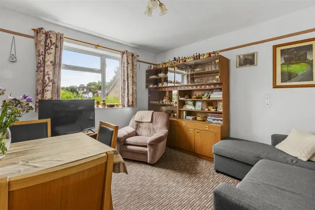 Healey Avenue, High Wycombe, HP13, photo 3