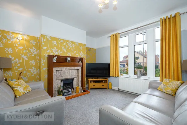 Moor Lane, Netherton, HD4, photo 2