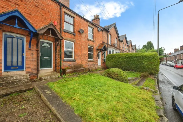 Mayfield Road, Ashbourne, photo 1