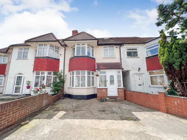 Merlin Crescent, Edgware, HA8, photo 1
