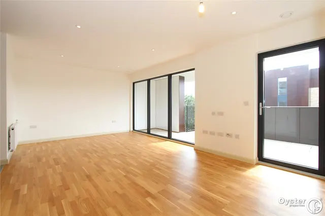 Alpine Road, Cypress Court, NW9, photo 3